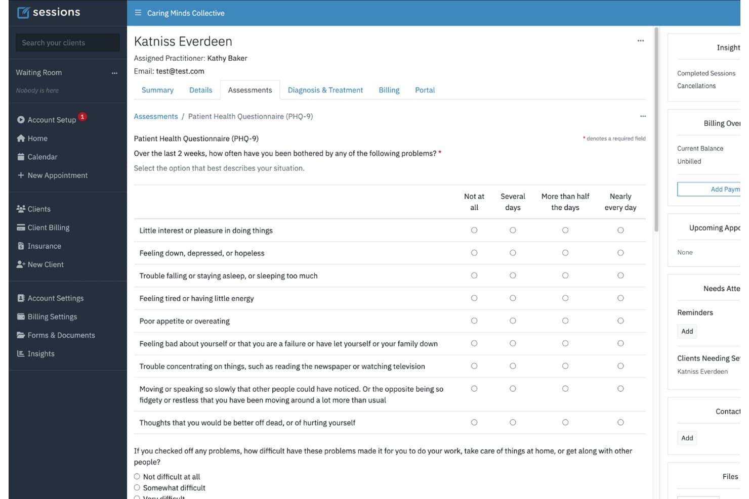 Profilo del cliente in Sessions Health che mostra un modulo di valutazione PHQ-9 con opzioni a pulsante di scelta.